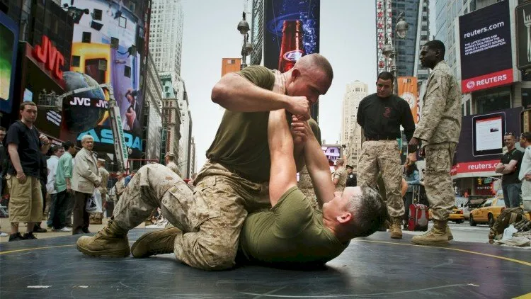 Learn Close Combat Training: Military Hand-To-Hand Combat
